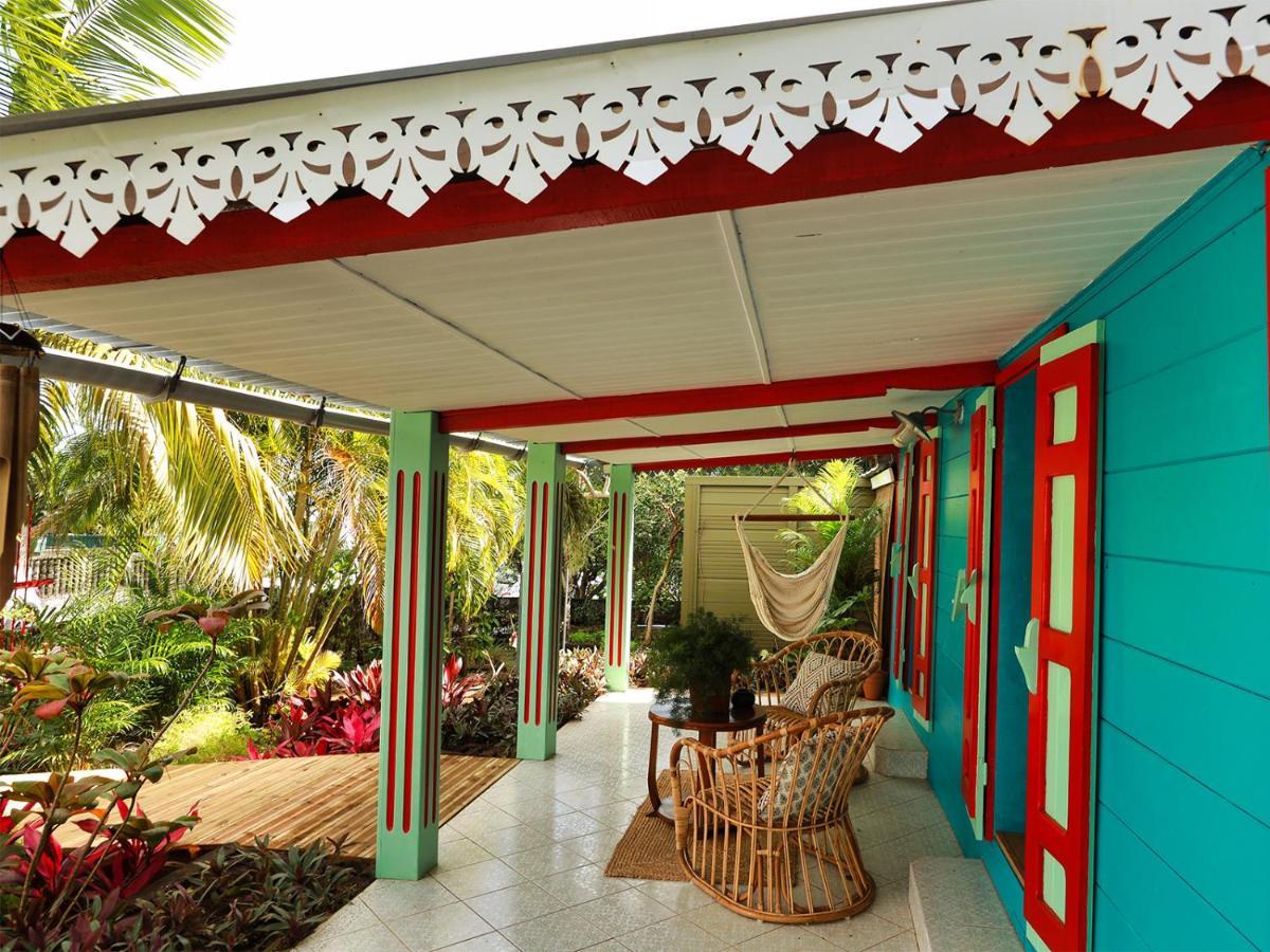 L'Incroyable Maison De Mamie Mechant Saint-Philippe Exteriér fotografie